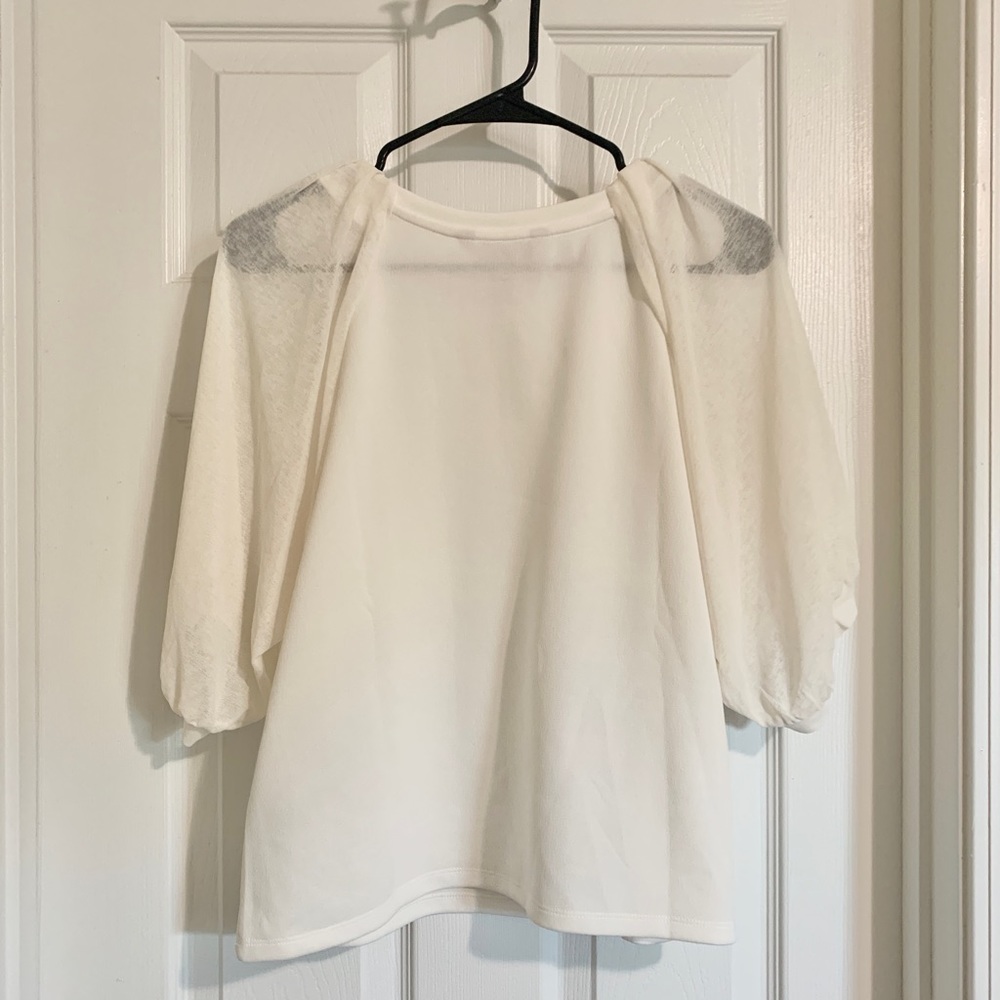 Banana Republic white blouse. Sheet short sleeves.